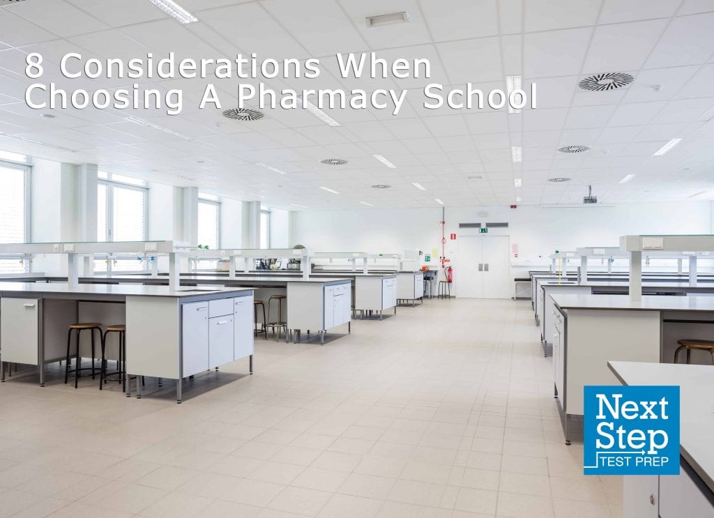 8 Considerations When Choosing a Pharmacy School