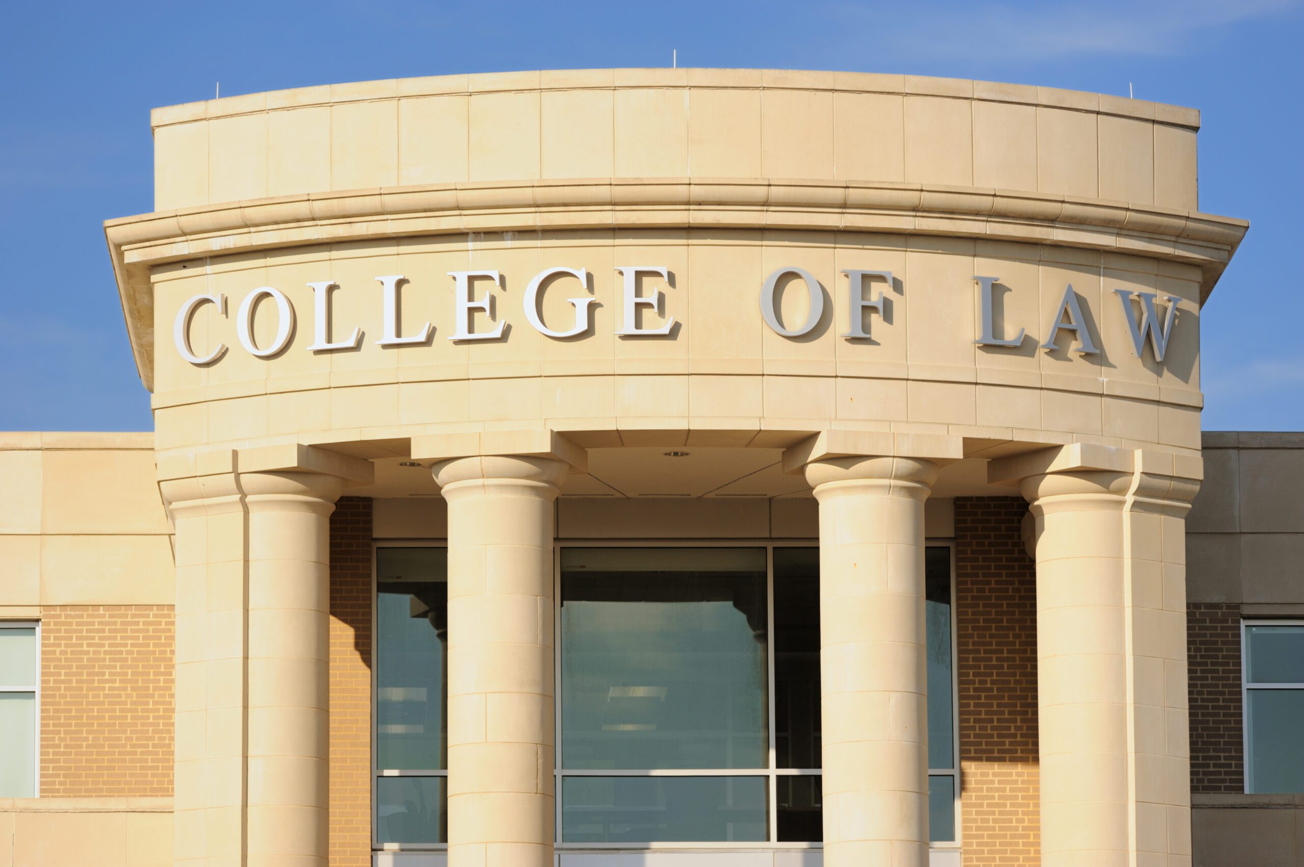 College of law sign on public university campus Aba-accredited law schools