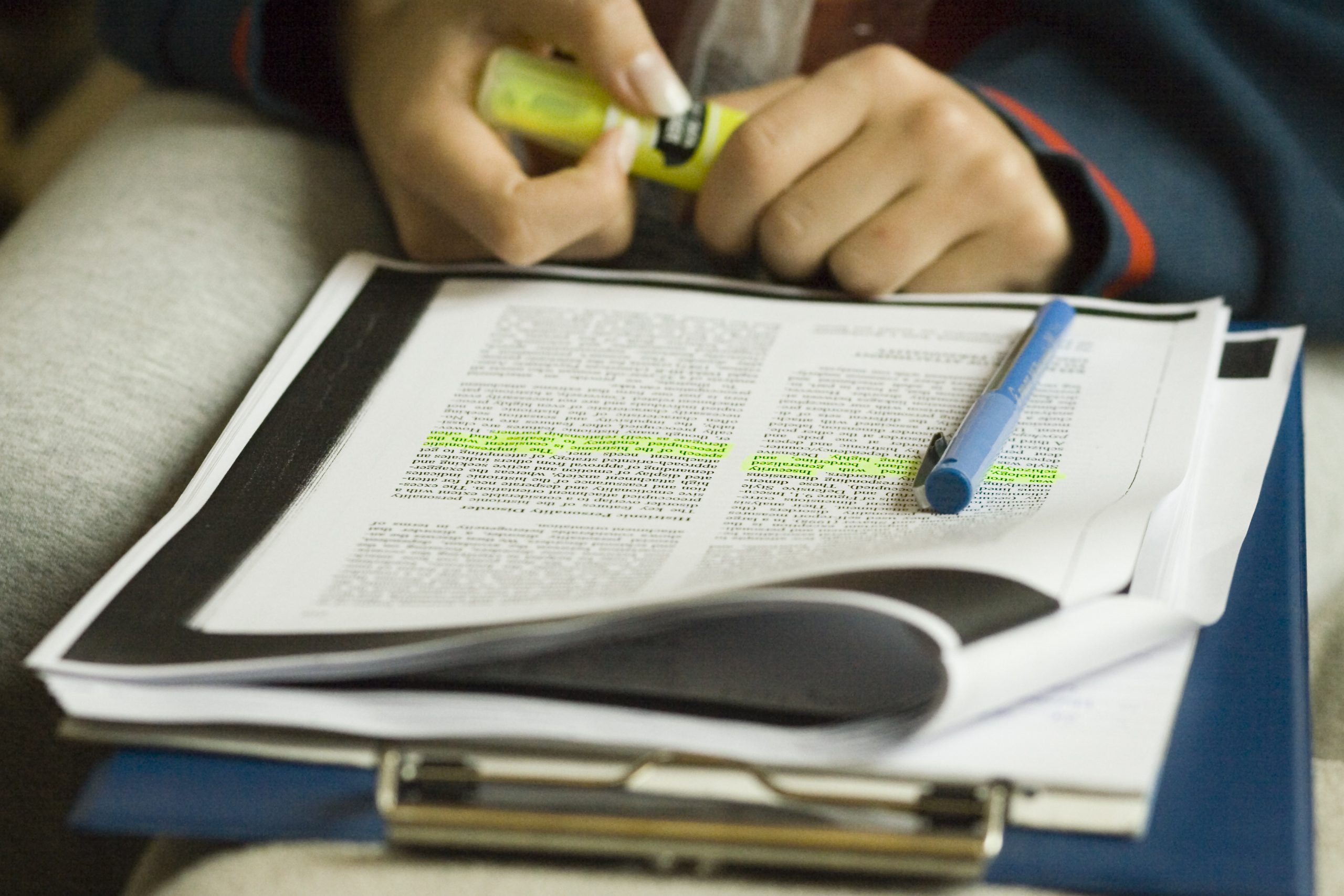 Here’s how to read a research paper quickly as a med student.